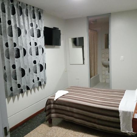 Hotel Plazza Chiclayo Bagian luar foto