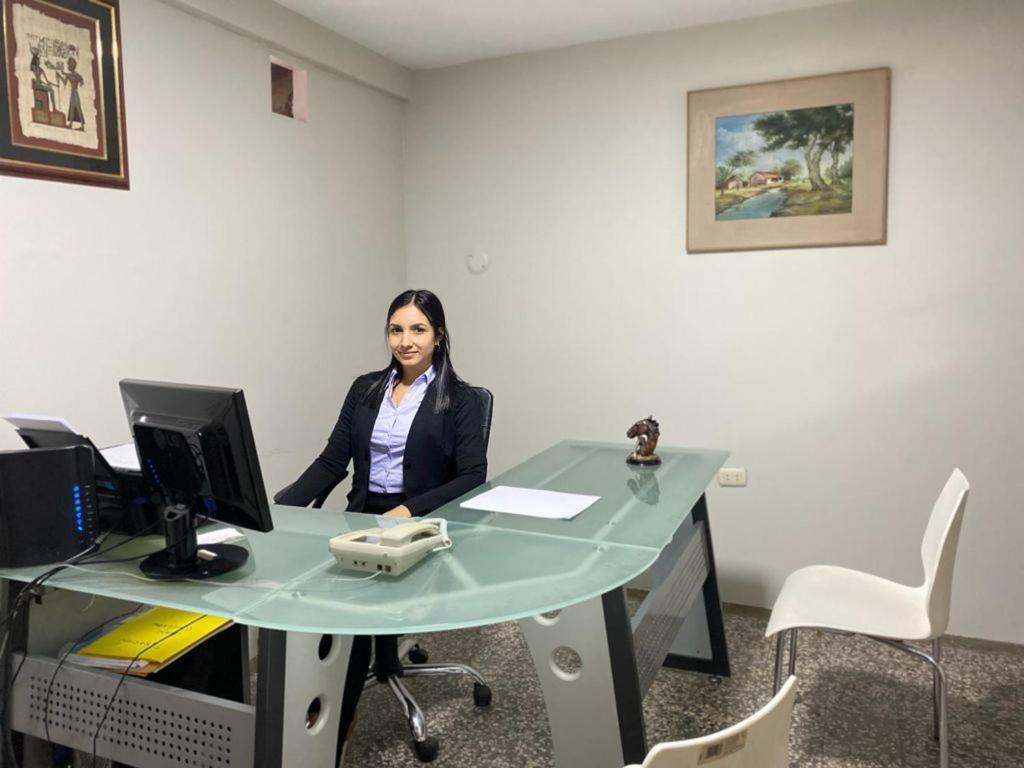 Hotel Plazza Chiclayo Bagian luar foto