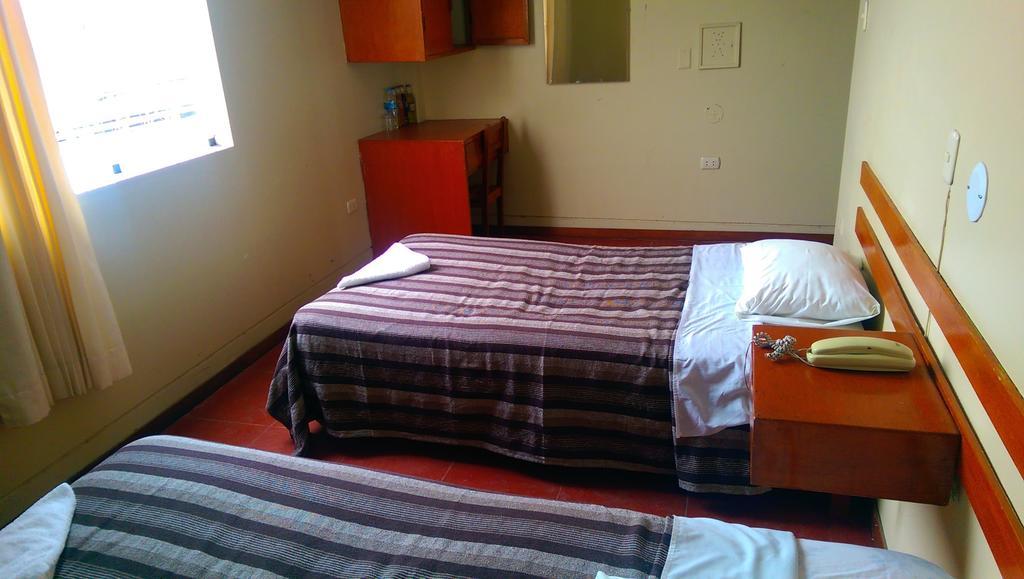 Hotel Plazza Chiclayo Ruang foto